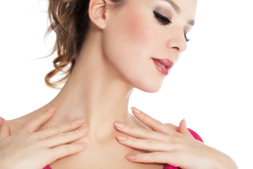 5 Ways to Lighten the Spots on Your Décolletage