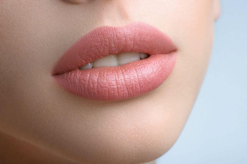 Smooth Lips: Singapore's Topical Treatments for Lip Wrinkles