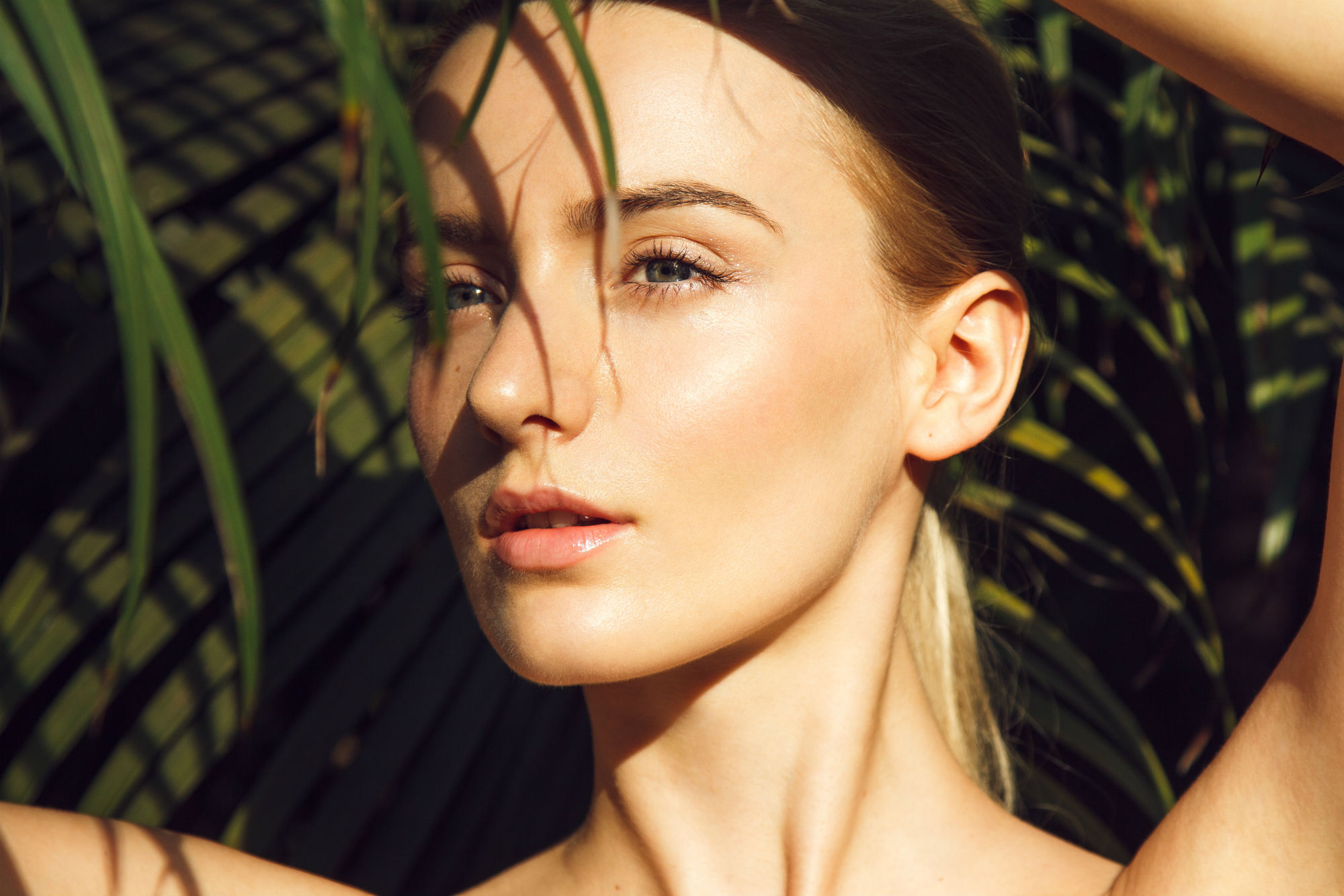 How to Get Dewy, Glowing Skin Without Makeup