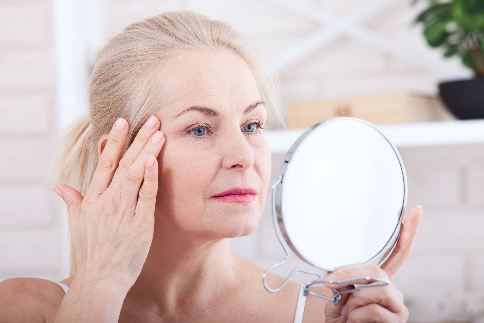 Is Sagging Skin Bringing You Down? Here are Four Non-Surgical Face Lifting Procedures to Consider