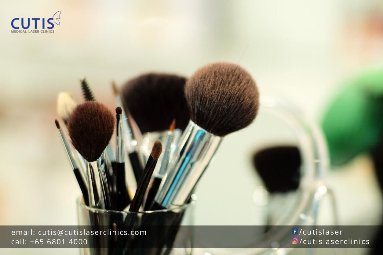 Do Dirty Makeup Brushes Cause Breakouts