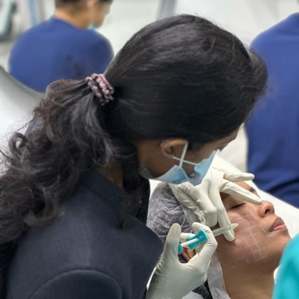 Dr. Amoudtha Training on HA microdroplet Injectables